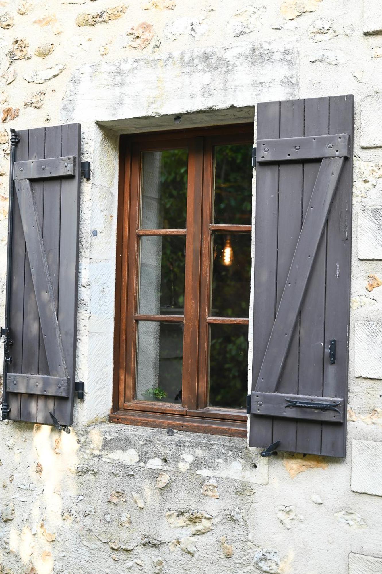 Gite Les Mareillauds - Piscine Salon Exterior foto